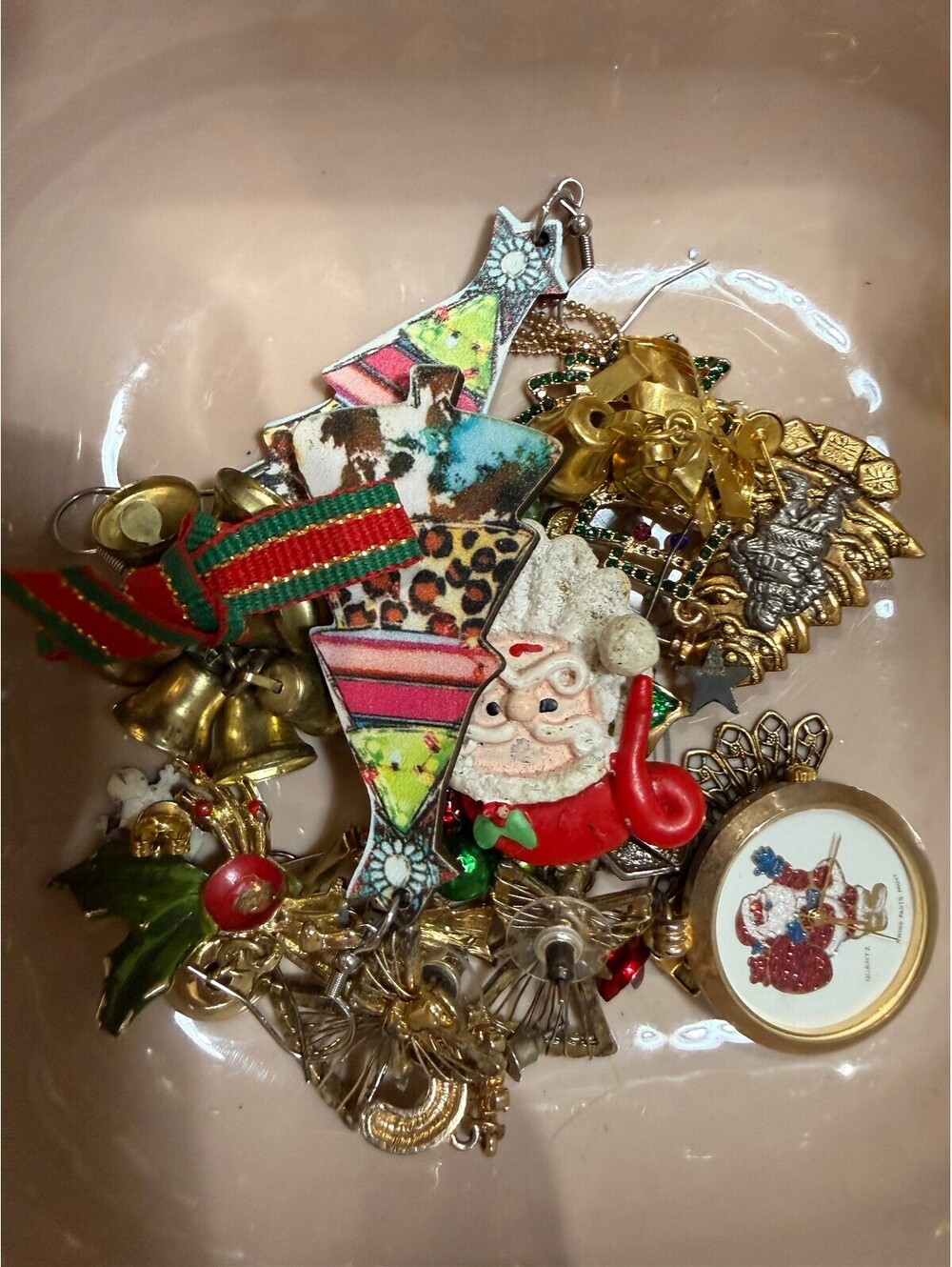Vintage Christmas Themed Earrings and Brooches Set